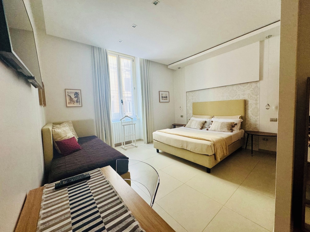 Interno 5 B&B 11/36