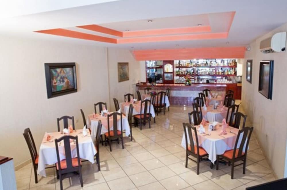 Hotel Principado Tijuana Aeropuerto 35/44