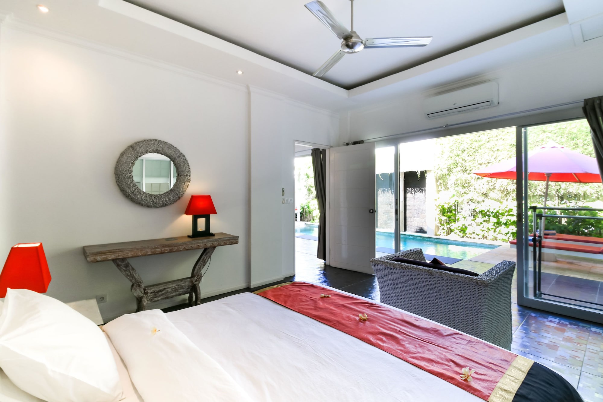 2 BEDROOMS, POOL, EXECUTIVE, VILLA