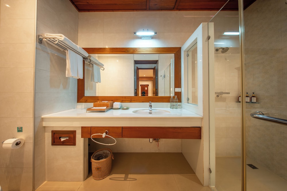 Thai Lanna, Executive, Double Bed, Kodchasri Thani Hotel Chiangmai 7/7