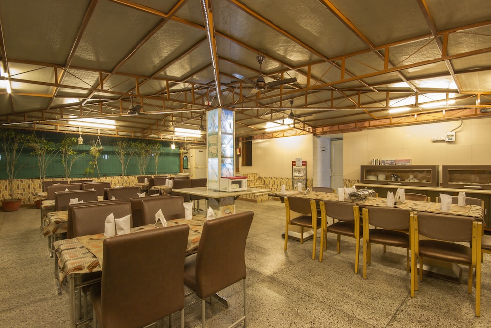 Hotel Grand Park Inn 54/62
