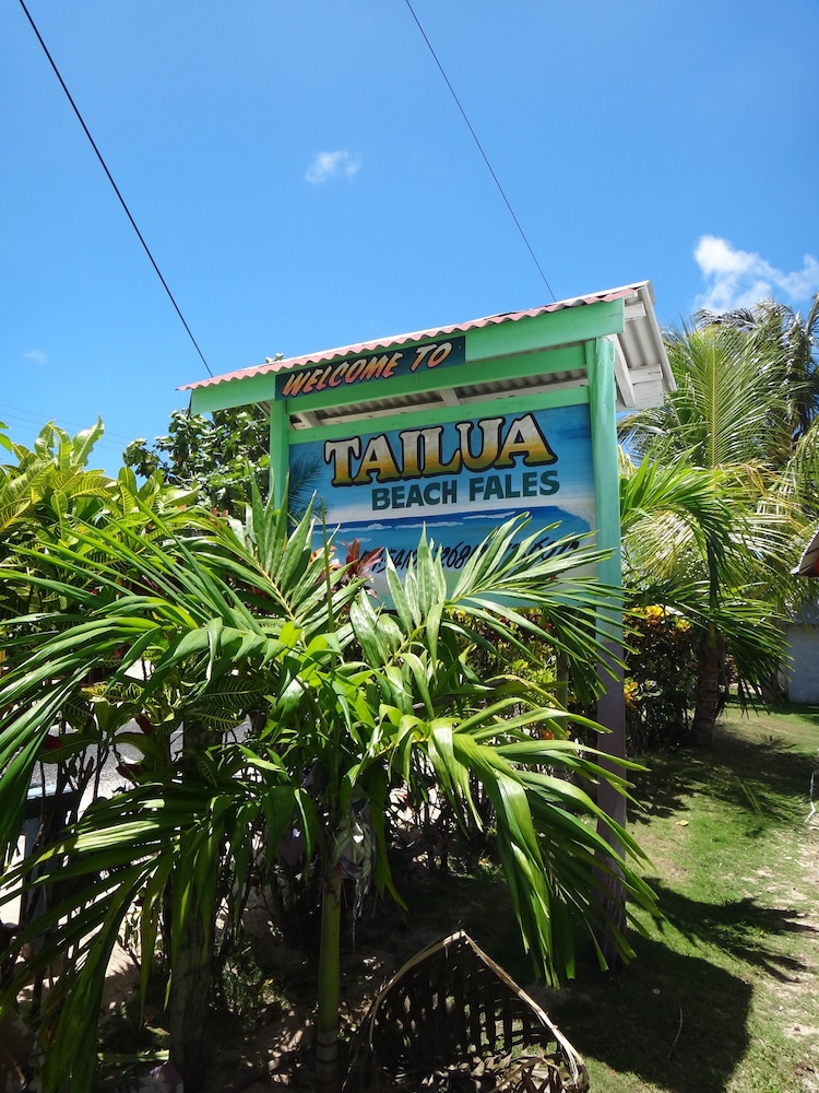 Tailua Beach Fale 4/29