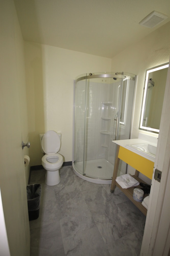 Days Inn by Wyndham Wheat Ridge/Denver West 42/44