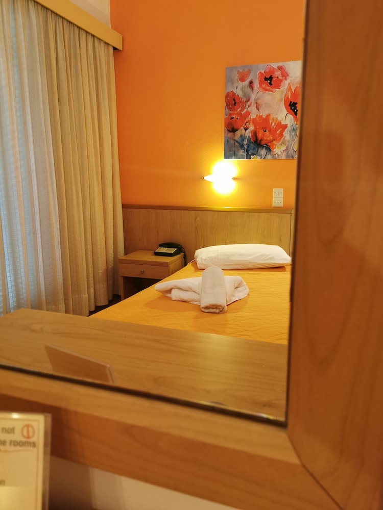 Possidon Hotel 38/50
