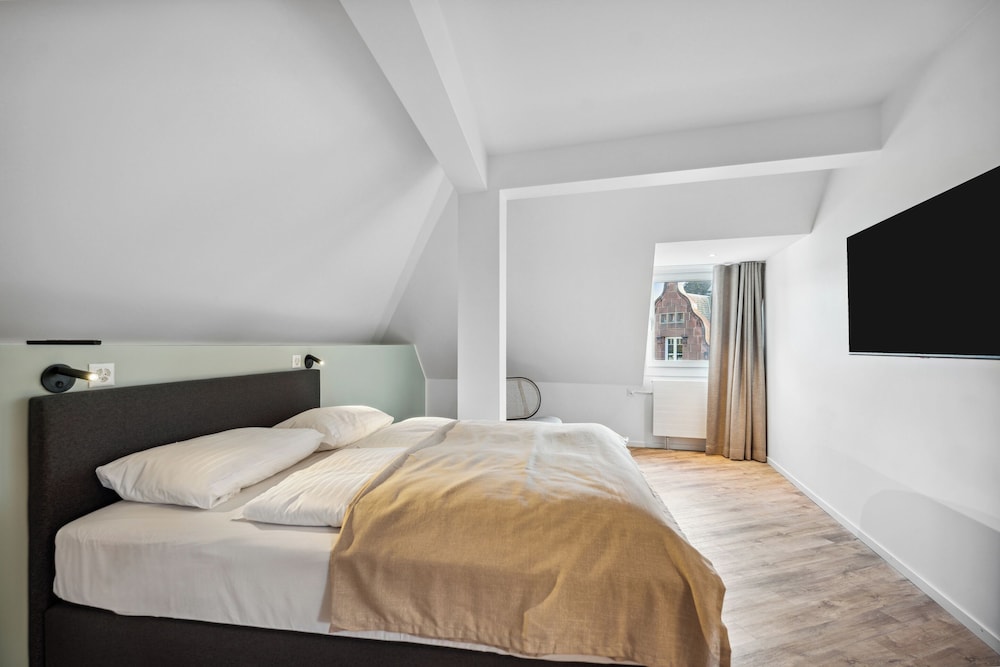 HOTEL BASEL 21/50