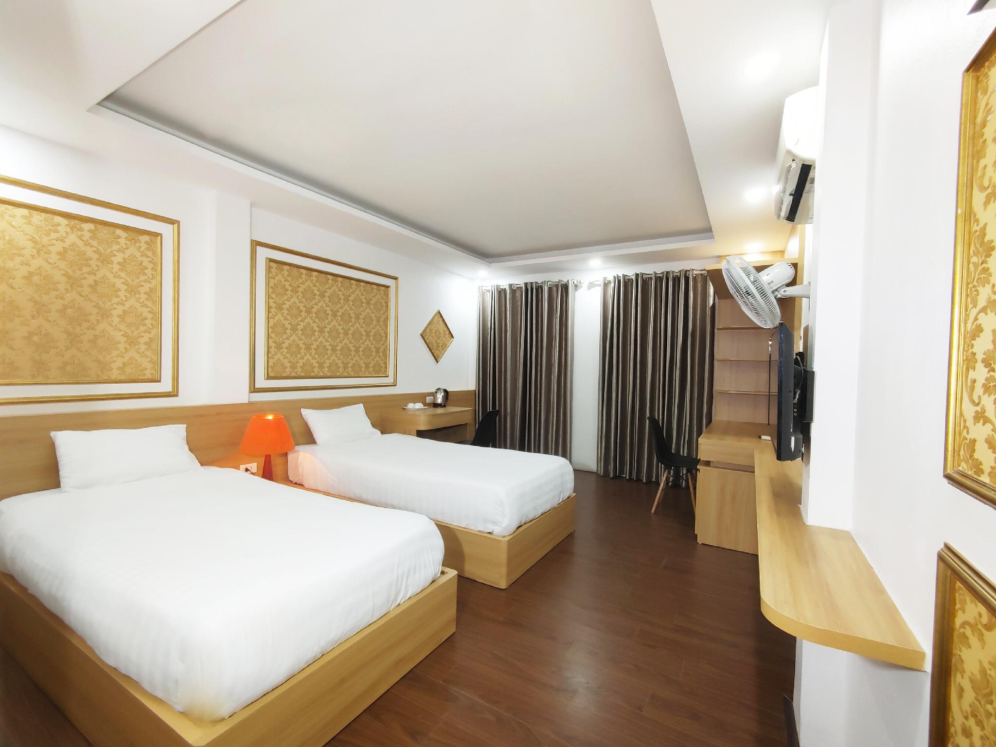 Deluxe, Twin Beds