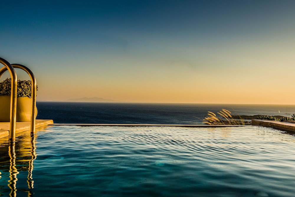Eden View Suites & Villas 61/72