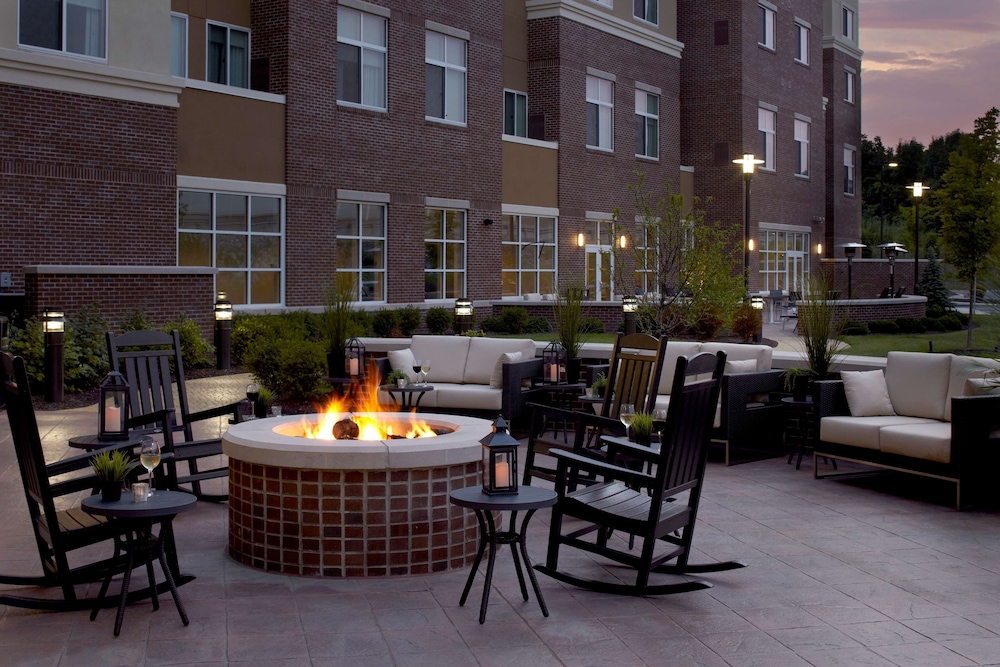 HYATT house Philadelphia/King of Prussia 70/72