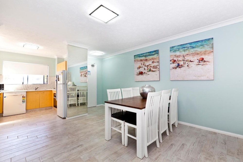 Bella Mare Beachside Apartments 66/77