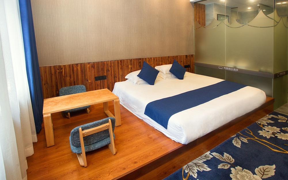 Shanghai Linyin Holiday Hotel 21/71