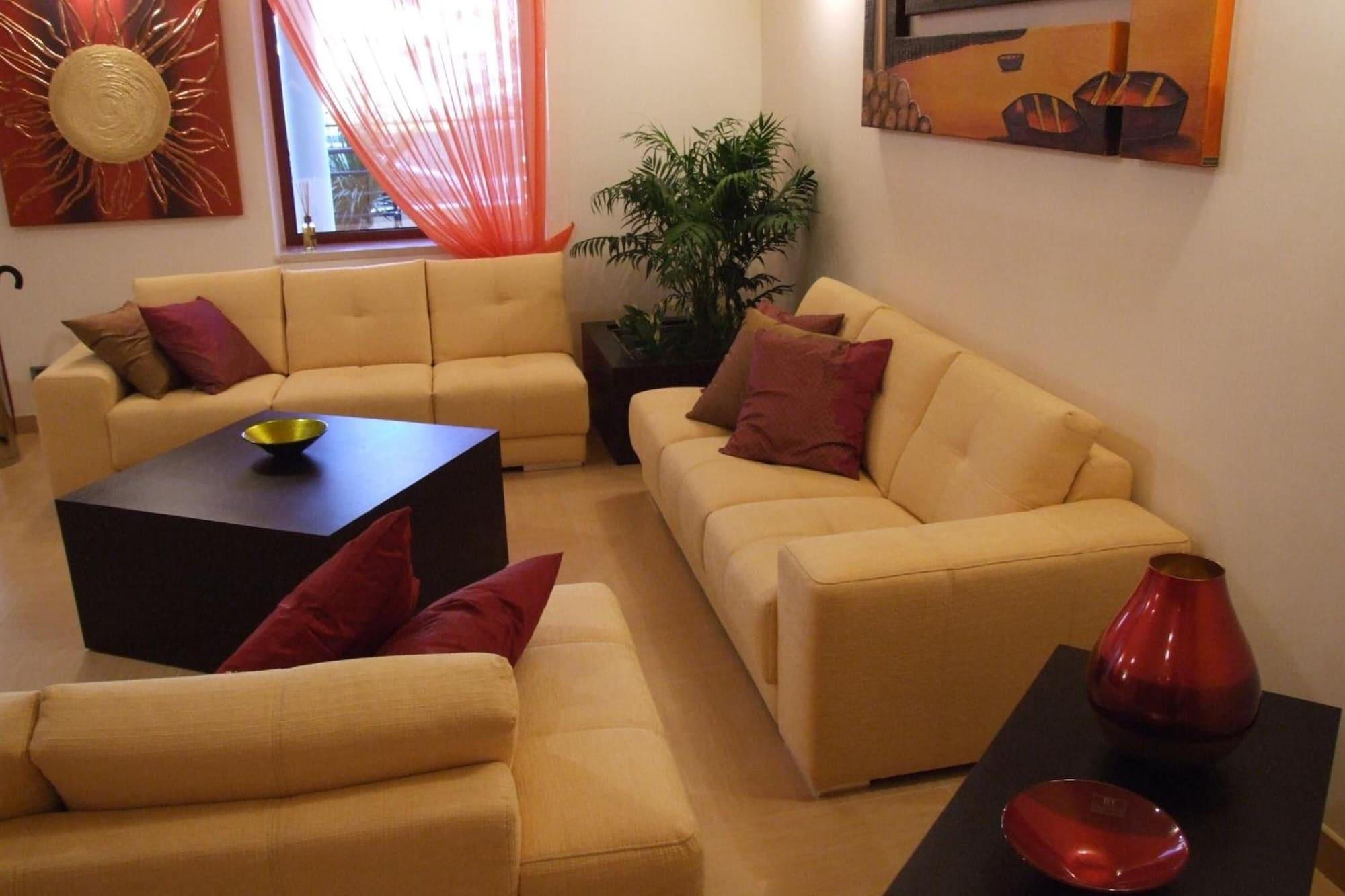 Marc Hotel 40/61