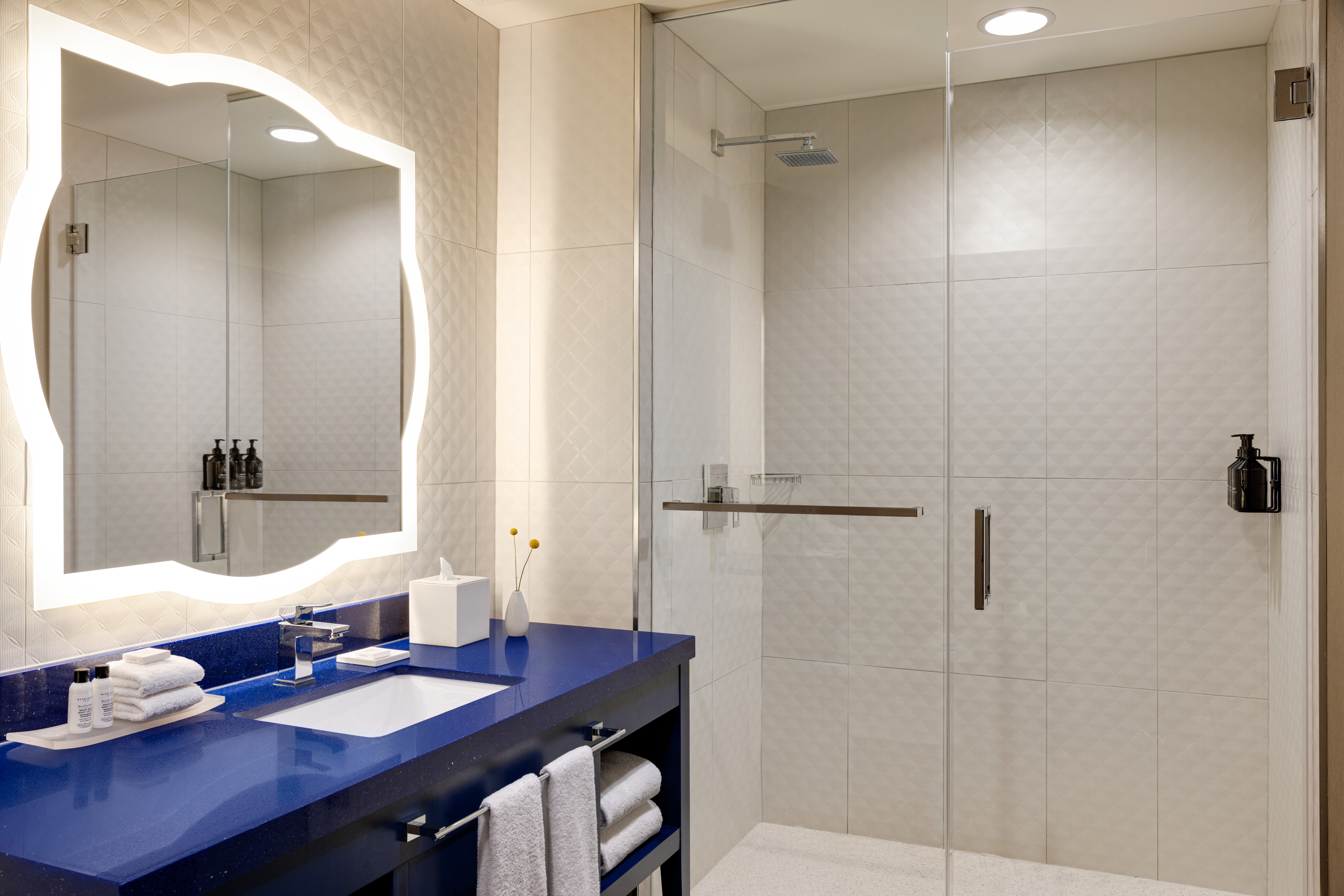 HOTEL INDIGO NAPERVILLE RIVERWALK 76/78