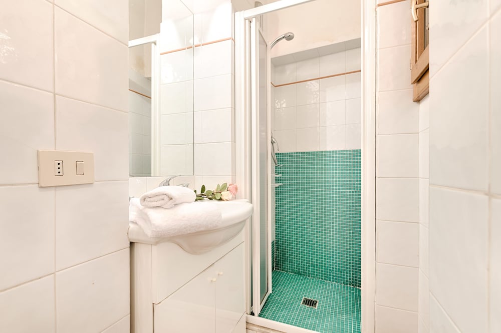 1 BEDROOM, COMFORT, APARTMENT