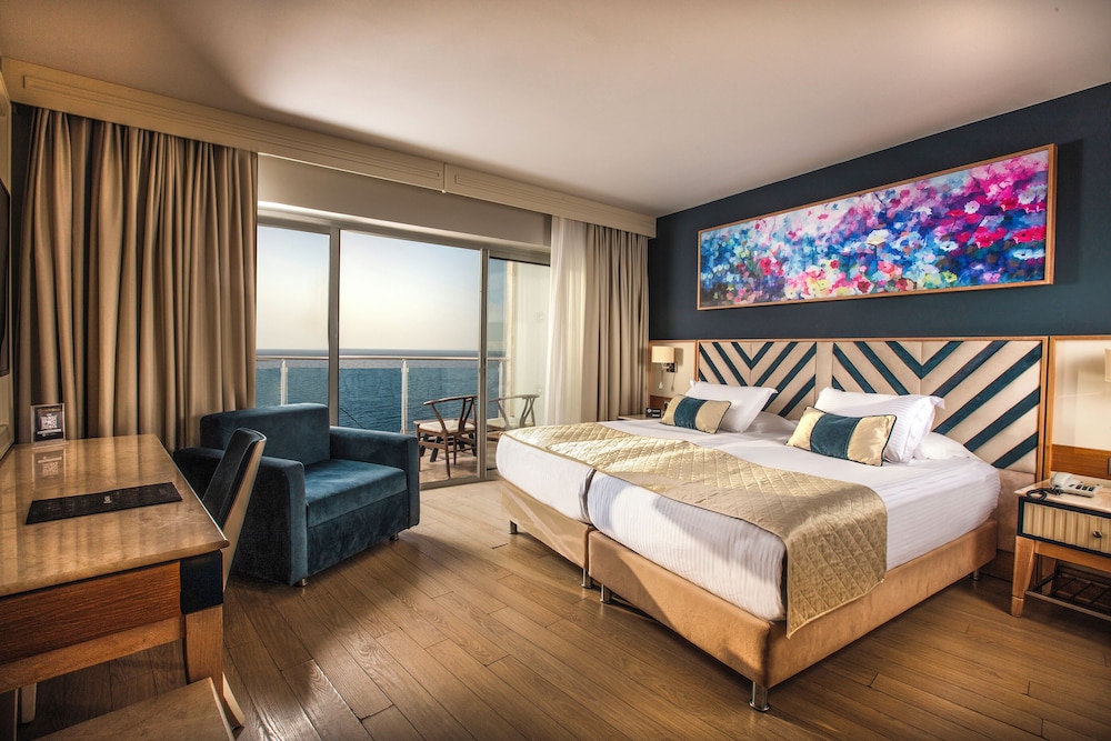 Charisma de Luxe Hotel 17/50