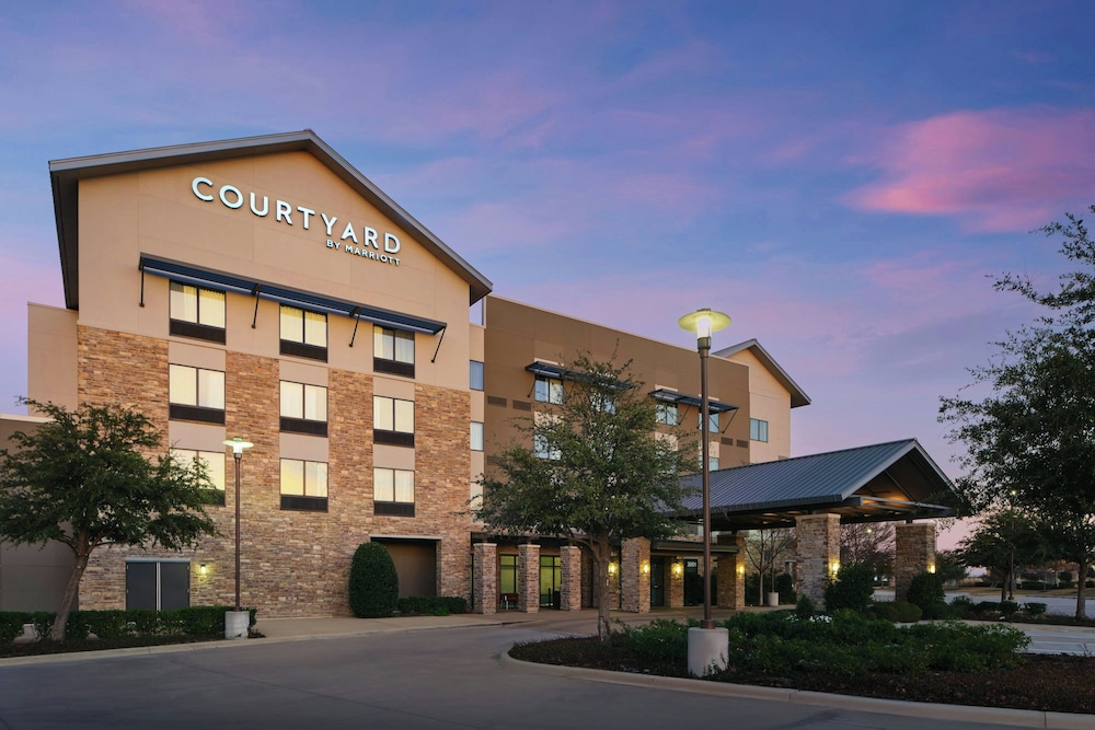 Courtyard Fort Worth At Alliance Town Center in KELLER - TX