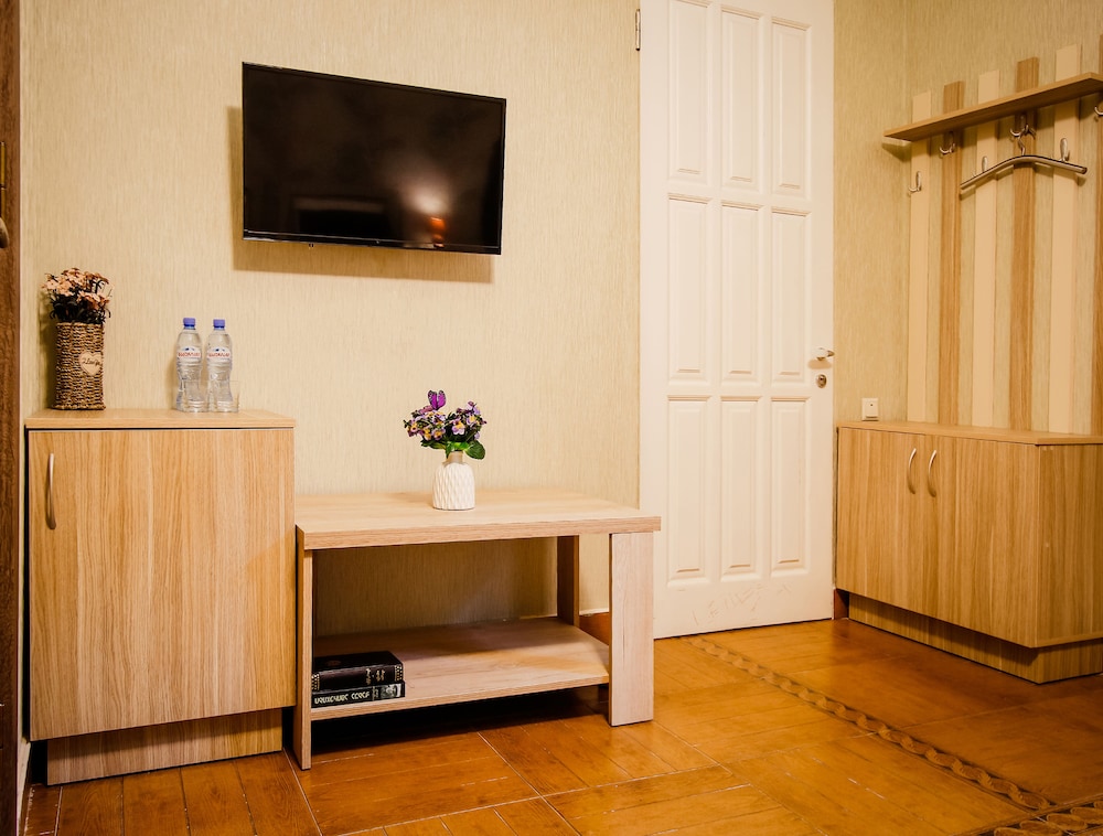 Hotel Tomas House 25/32