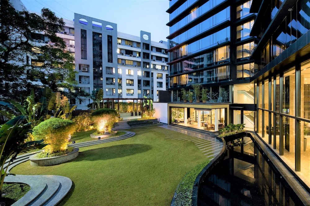 Radisson Blu Mumbai International Airport 59/64