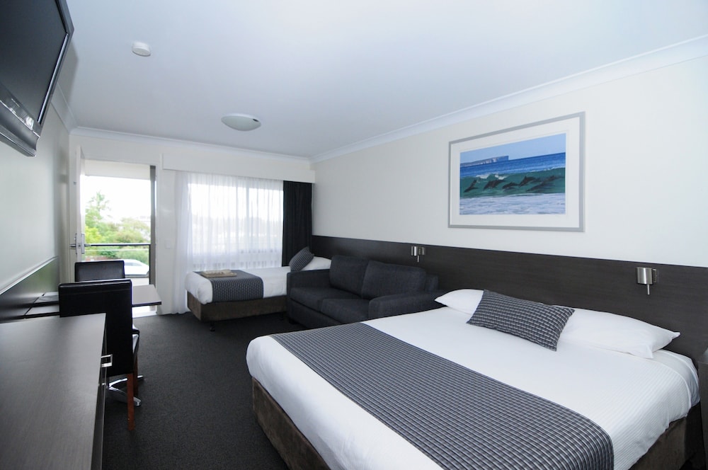 JERVIS BAY MOTEL 10/71