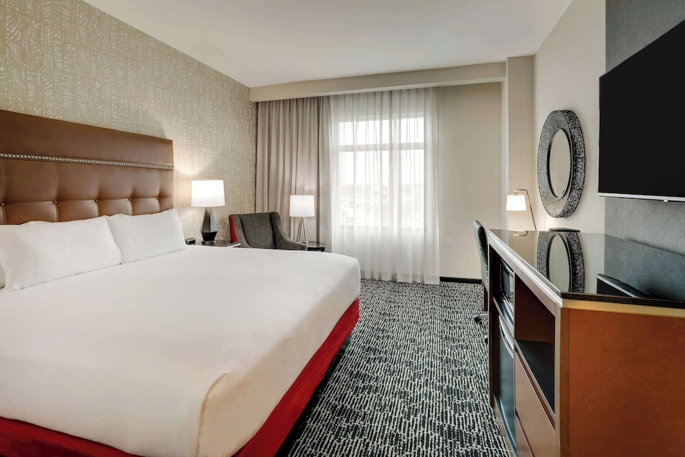 Room, King Bed, High Floor, Accessible