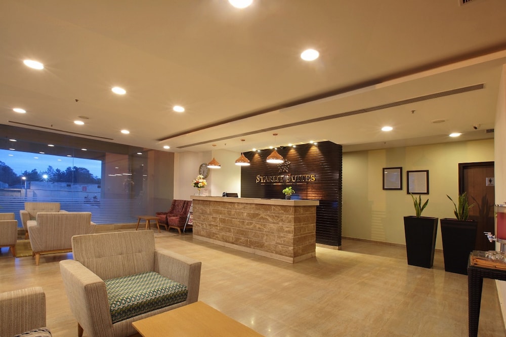 Starlit Suites 4/50