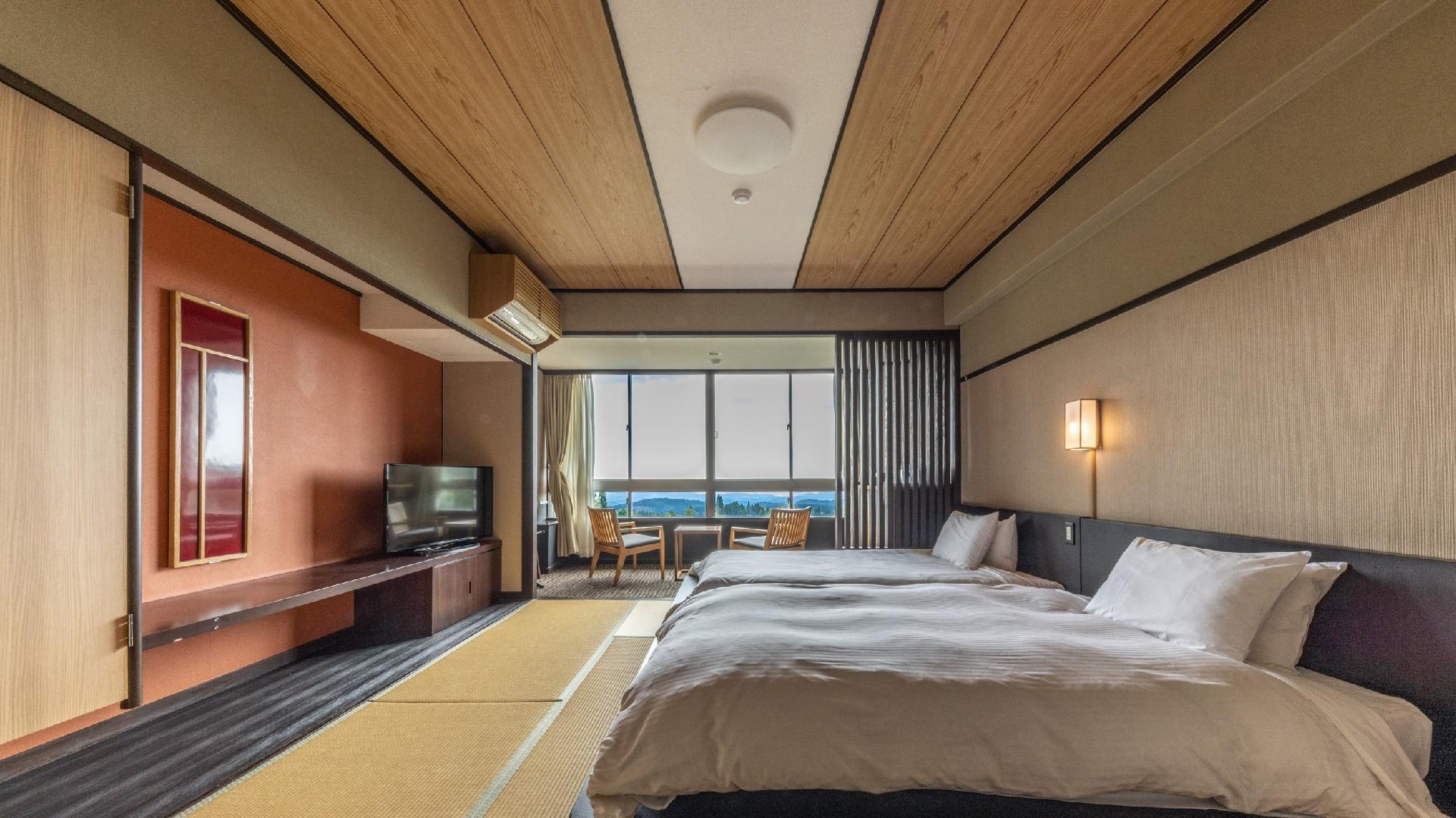 Japanese, Western, Style, Twin Beds, Mountain View