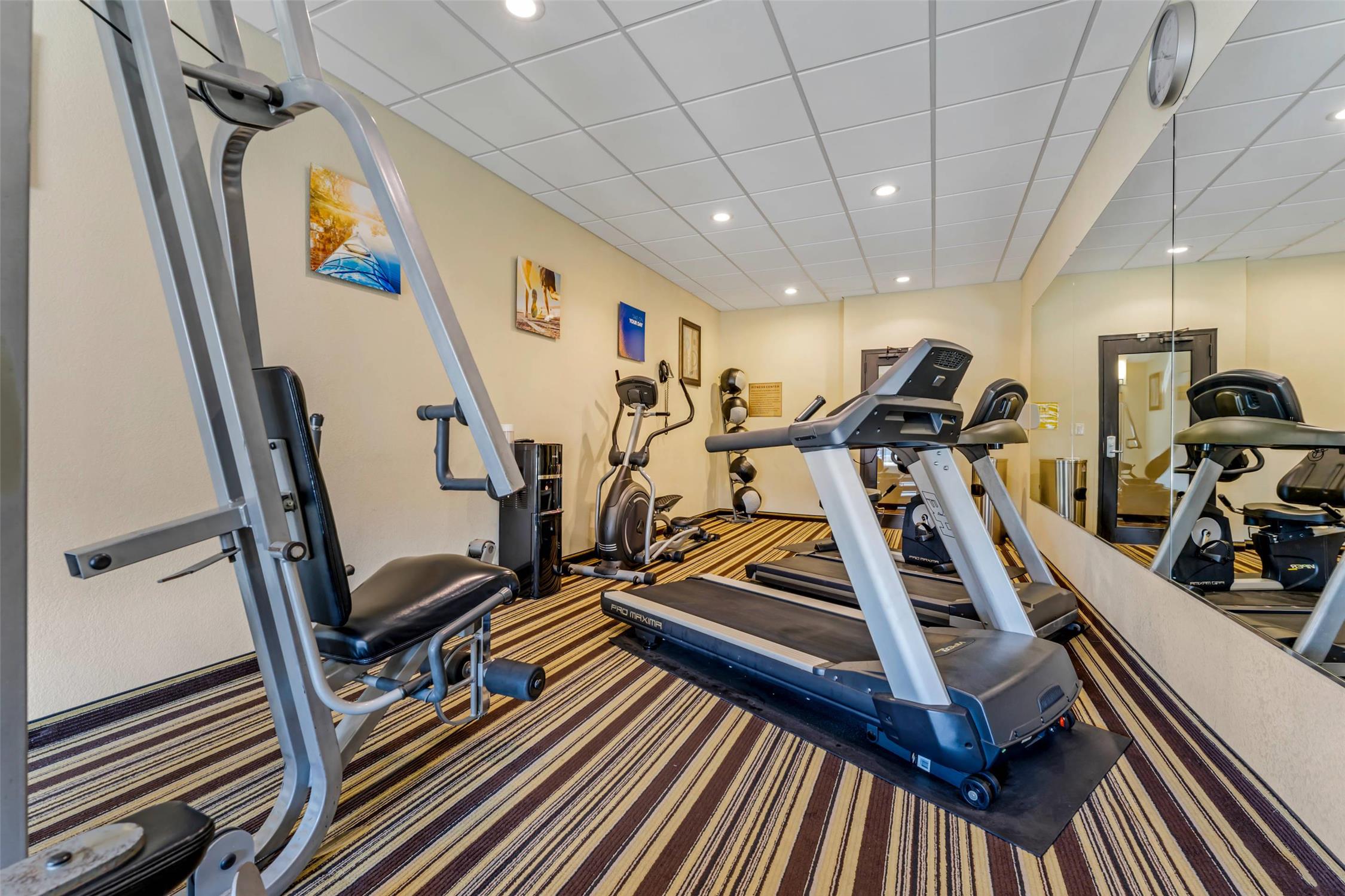 Comfort Inn & Suites Triadelphia - Wheeling 27/38