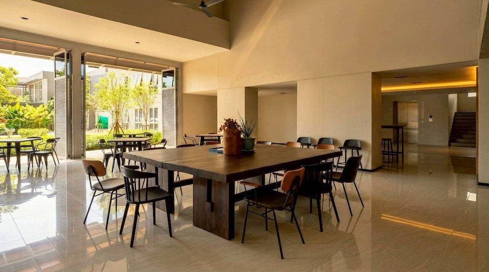 Beehive Boutique Hotel Phuket 32/50