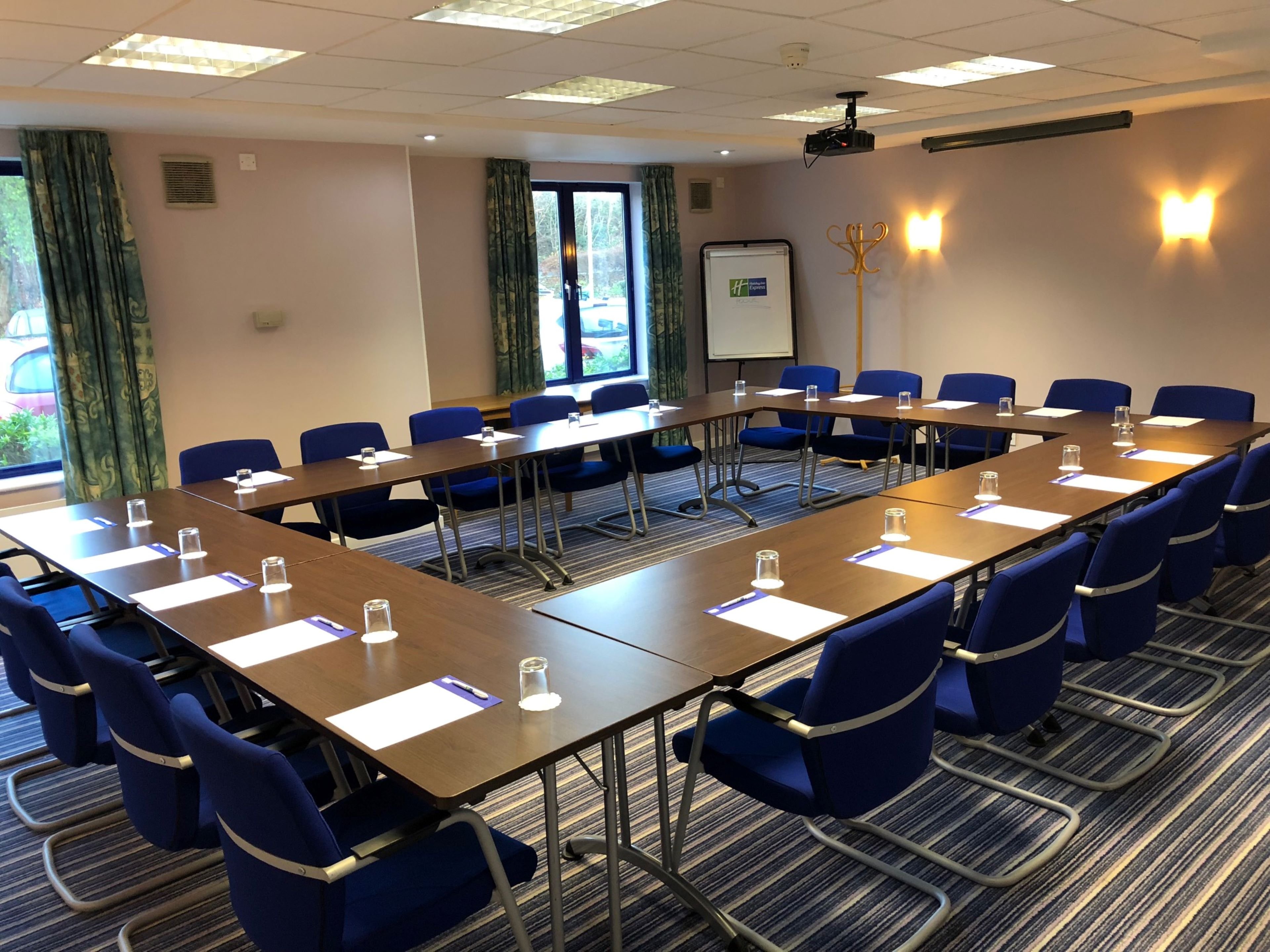 Holiday Inn Express Poole 37/50