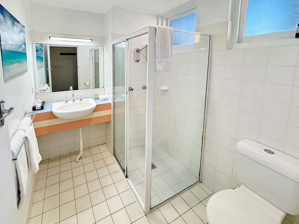 Golden Sands Motor Inn 40/45