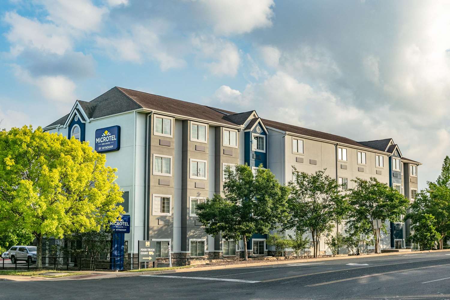 Microtel Inn And Suites Austin 35/38