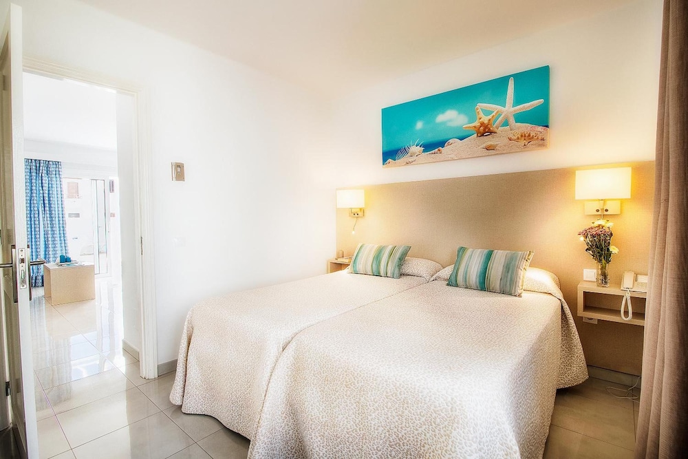Apartamentos LIVVO Oasis 22/70