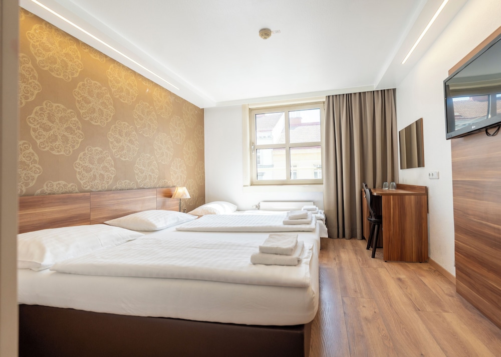 Hotel Enziana Wien 30/66