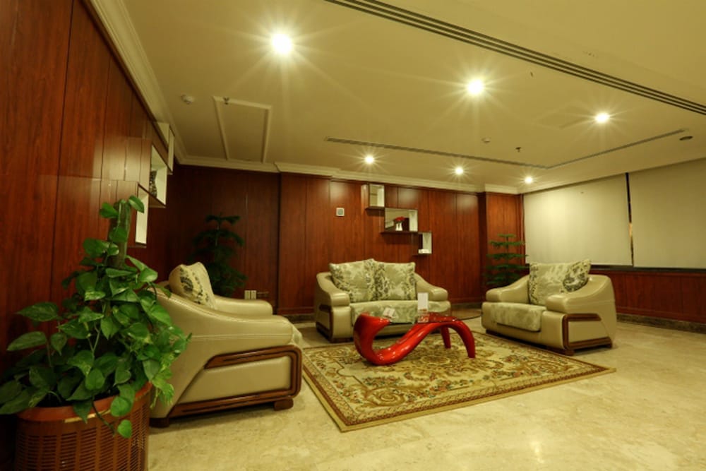 فندق كراون تاور(Crown Tower Hotel) 40/47