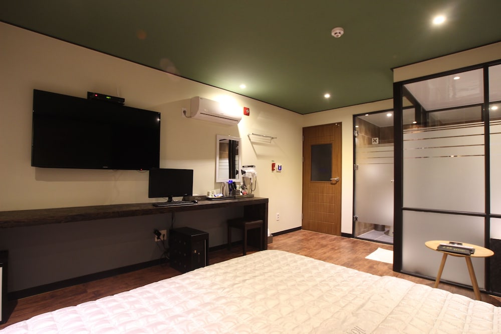 G7 Hotel 32/42