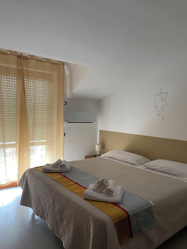 Hotel Europa 24/68