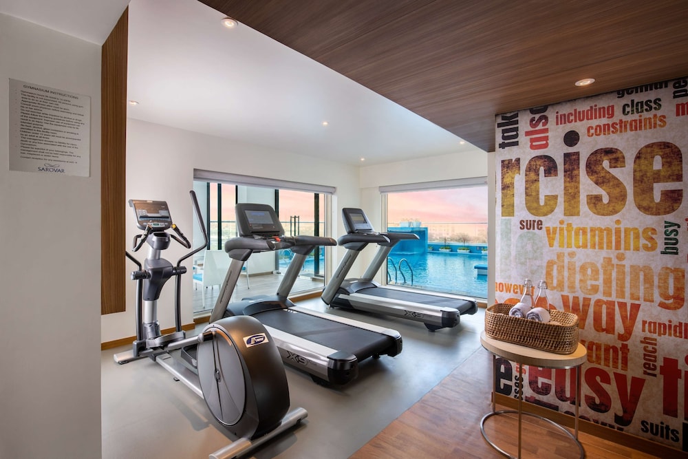 Royal Hometel Suites Dahisar Mumbai 17/43