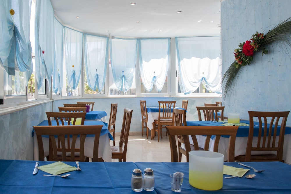 Hotel Nuova Flavia 10/18