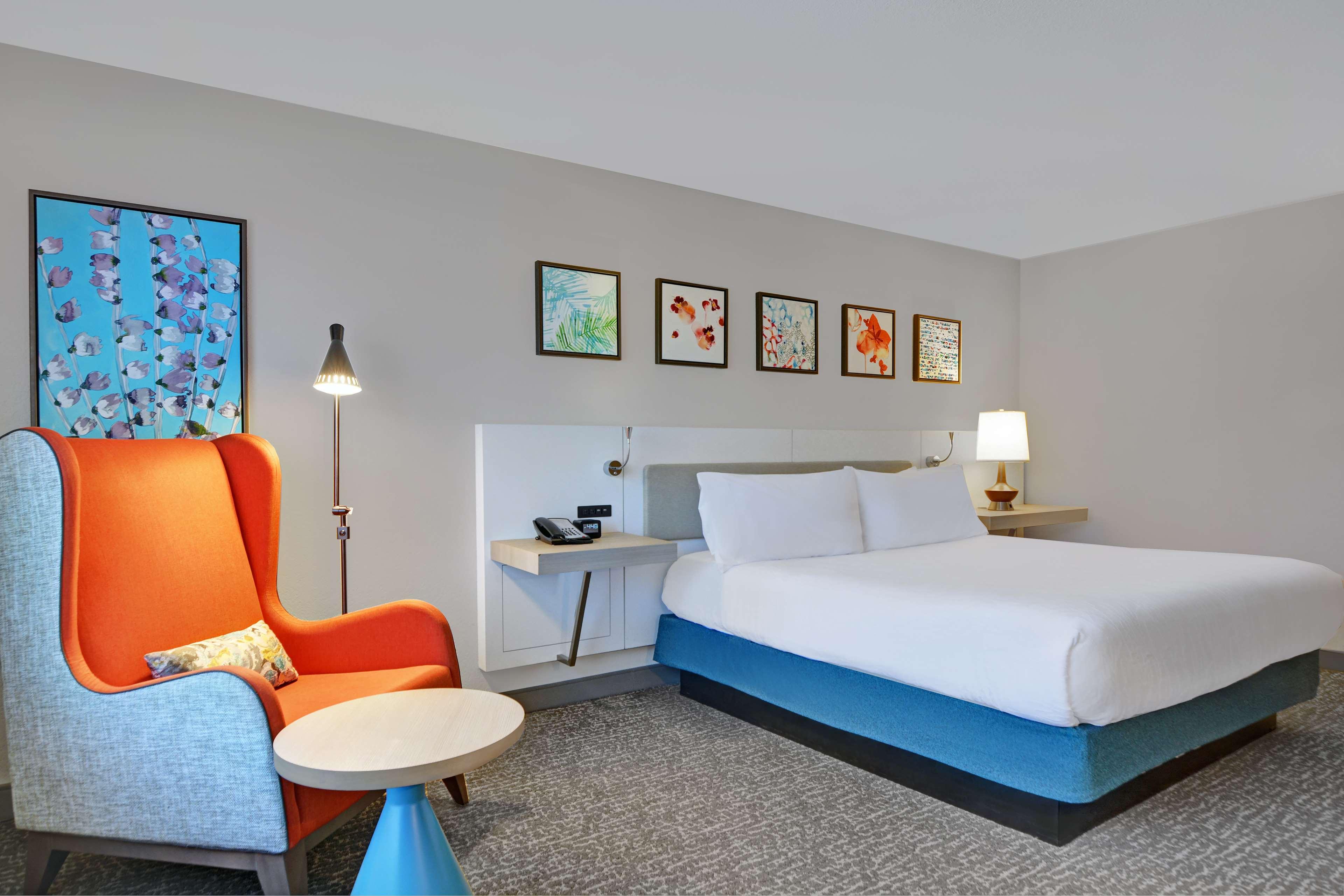 PREMIUM, KING BED
