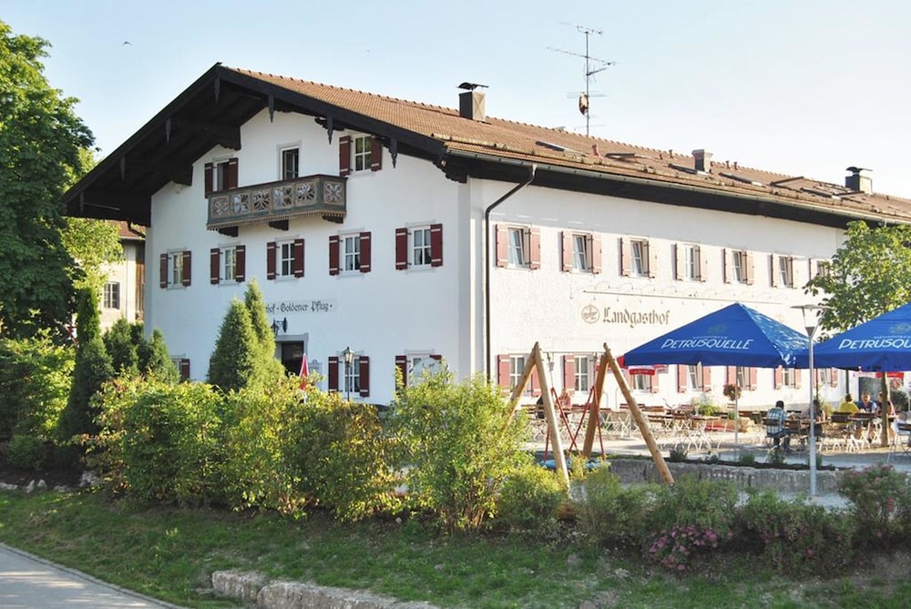 Landgasthof Goldener Pflug 1/54