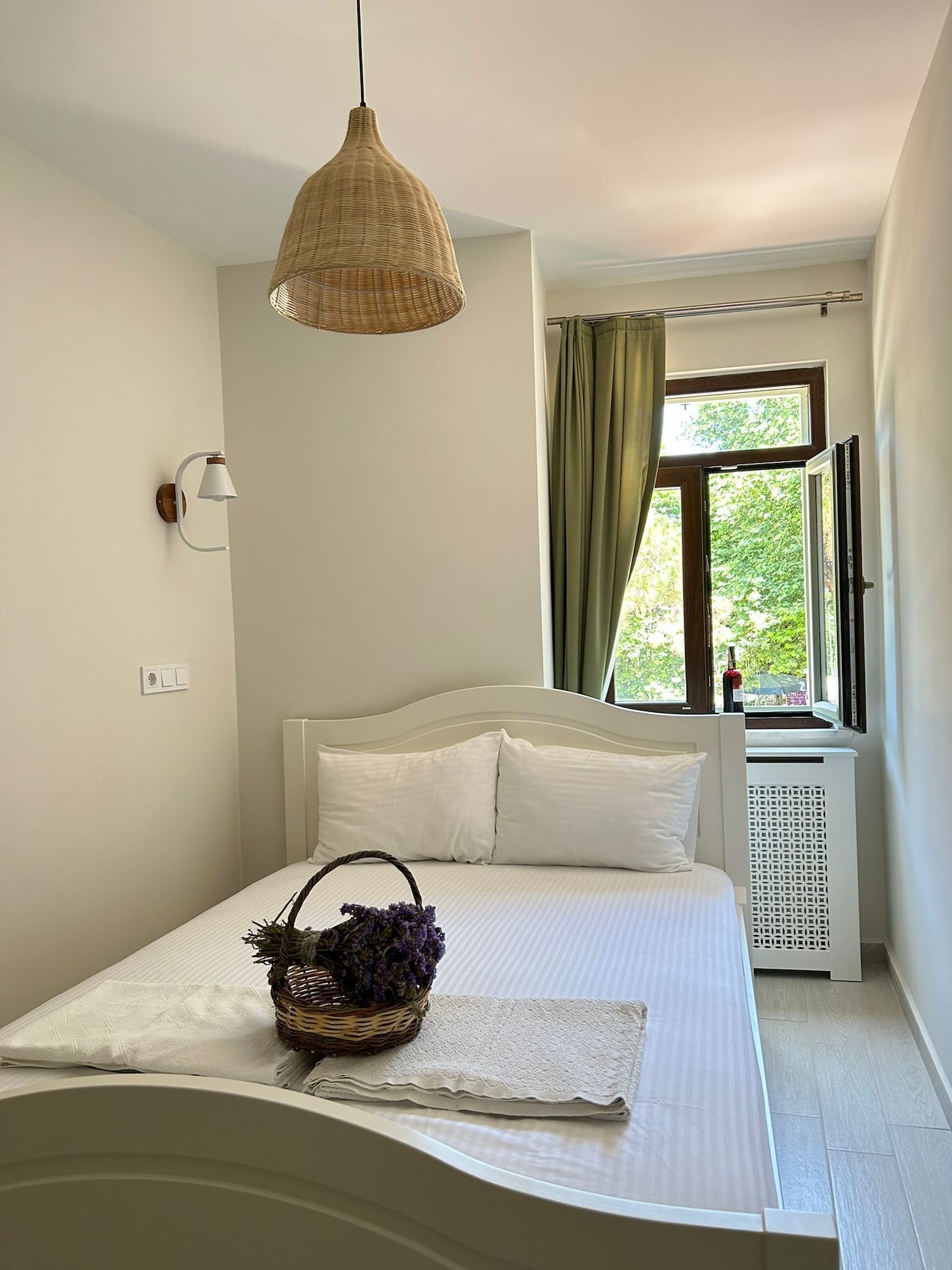 COMFORT, DOUBLE BED