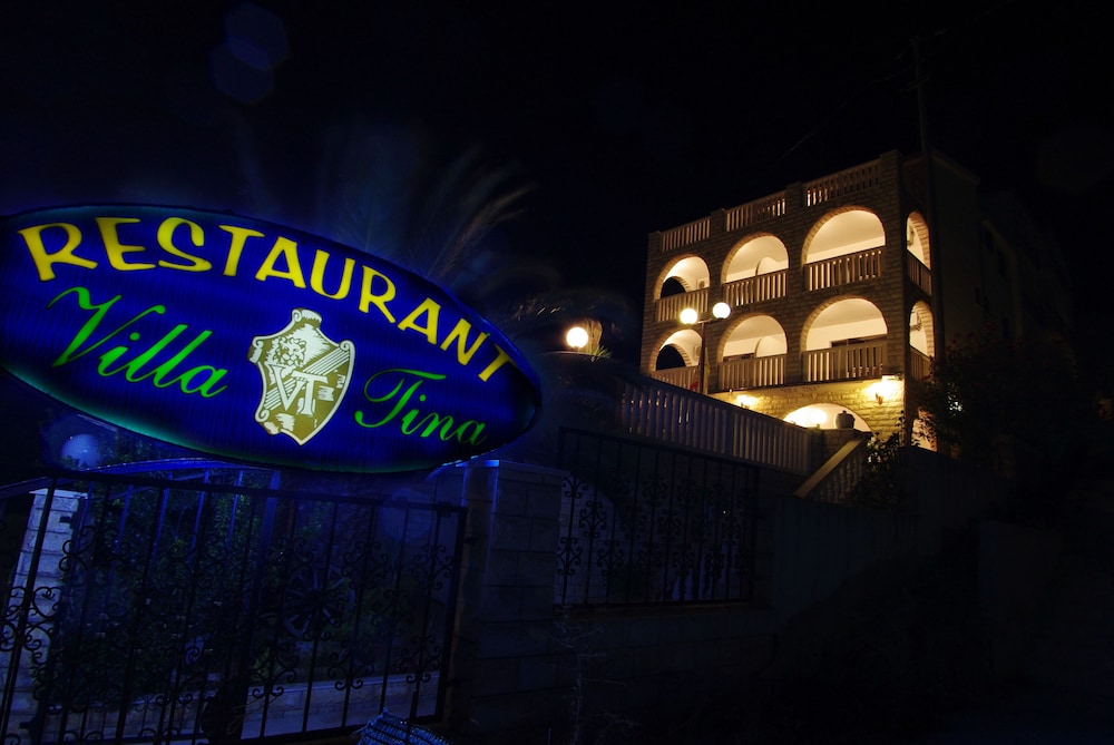 Hotel Vila Tina 2/50