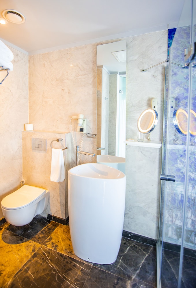 Venn Boutique Hotel - Boutique Class 33/36