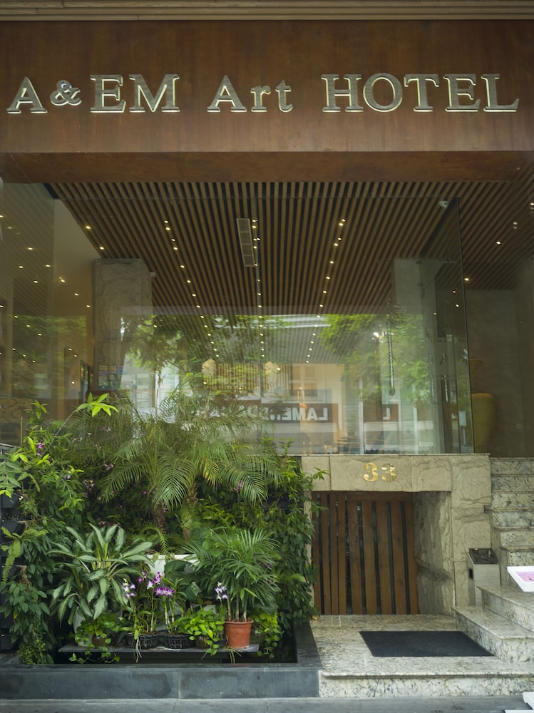 A&Em Art Hotel 4/66