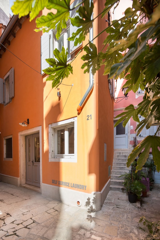 Noemi's Rooms - Adults Only 2/62