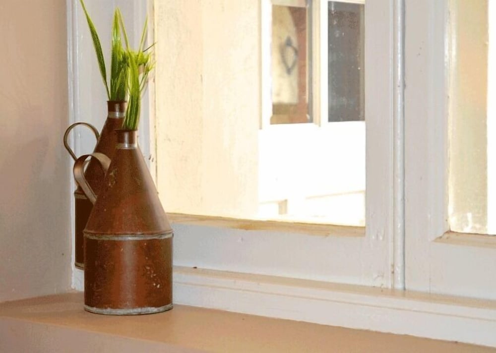 LITTLE RIVER BED & BREAKFAST 12/27