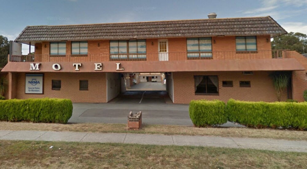 Canberra Lyneham Motor Inn 6/48