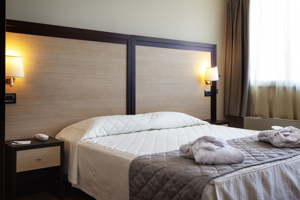 JR Hotels Gate 7 Bologna 38/70