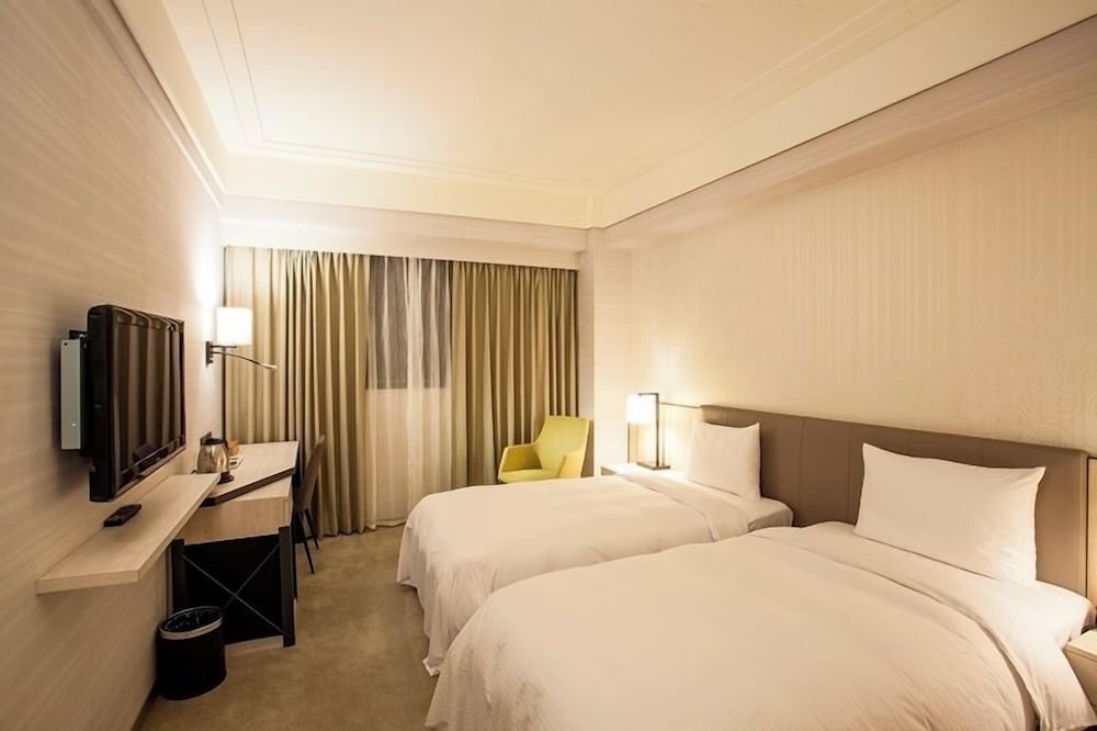 Citizen Hotel 15/55