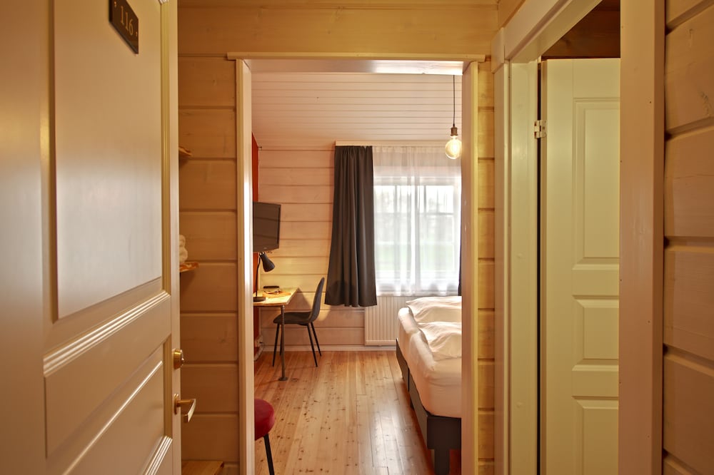 Hotel Breiodalsvik 42/82