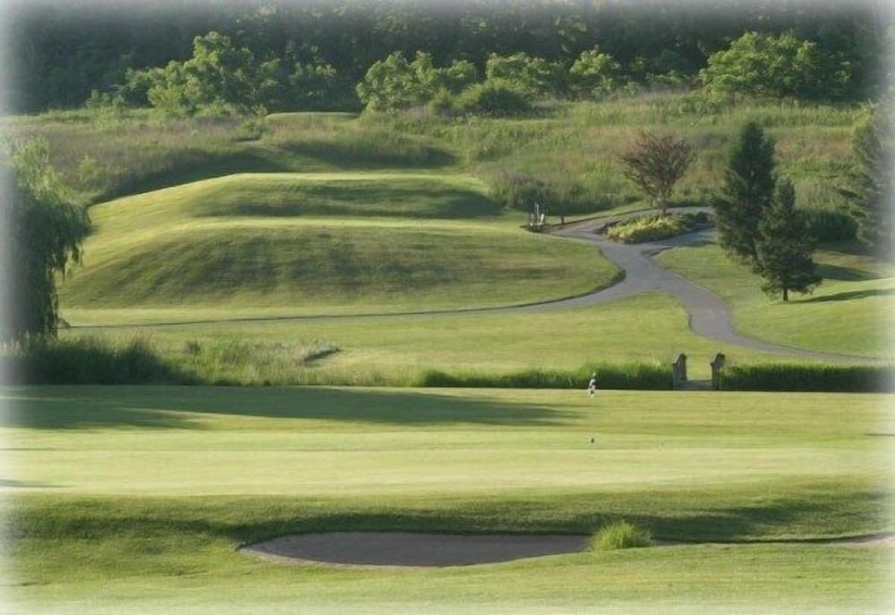 Guest Quarters at The Bridges Golf Club 40/58